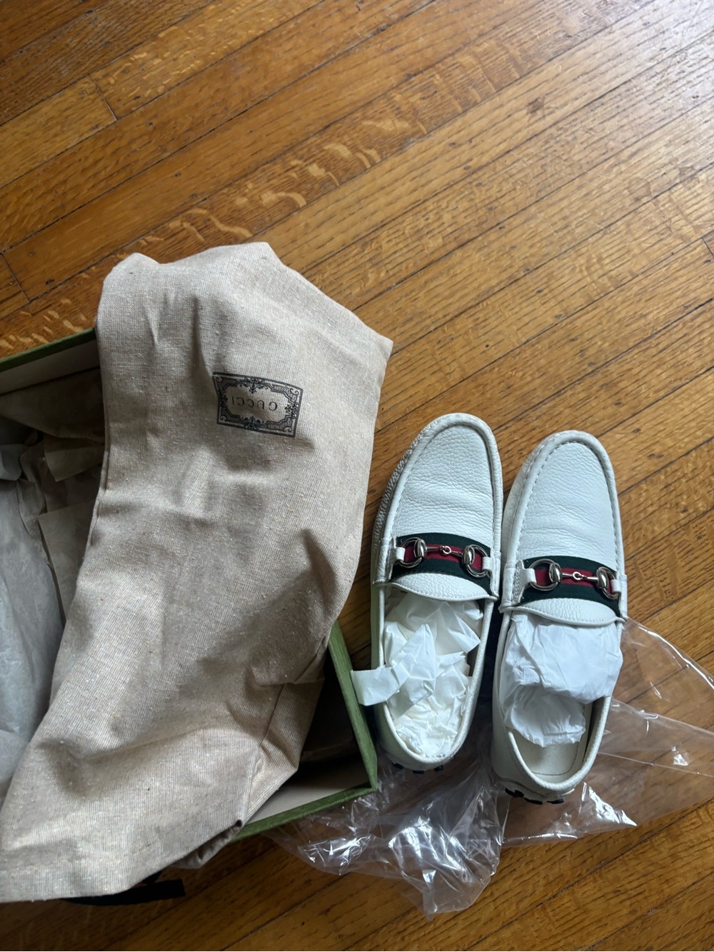 Gucci White Leather Horsebit Driving Loafers – Size 36